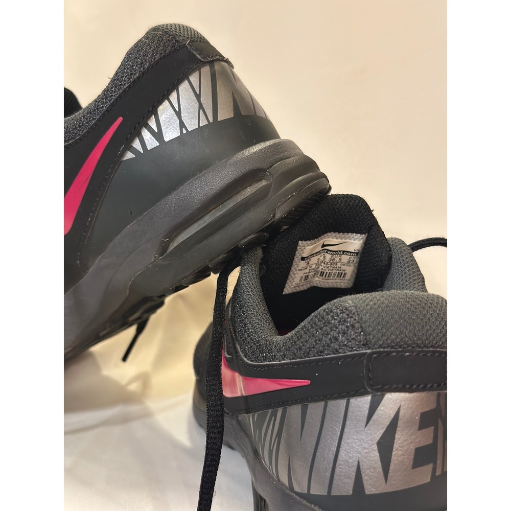 Running‎ shoes